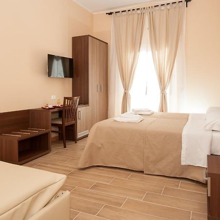 Trinity Guest House Rome Bagian luar foto