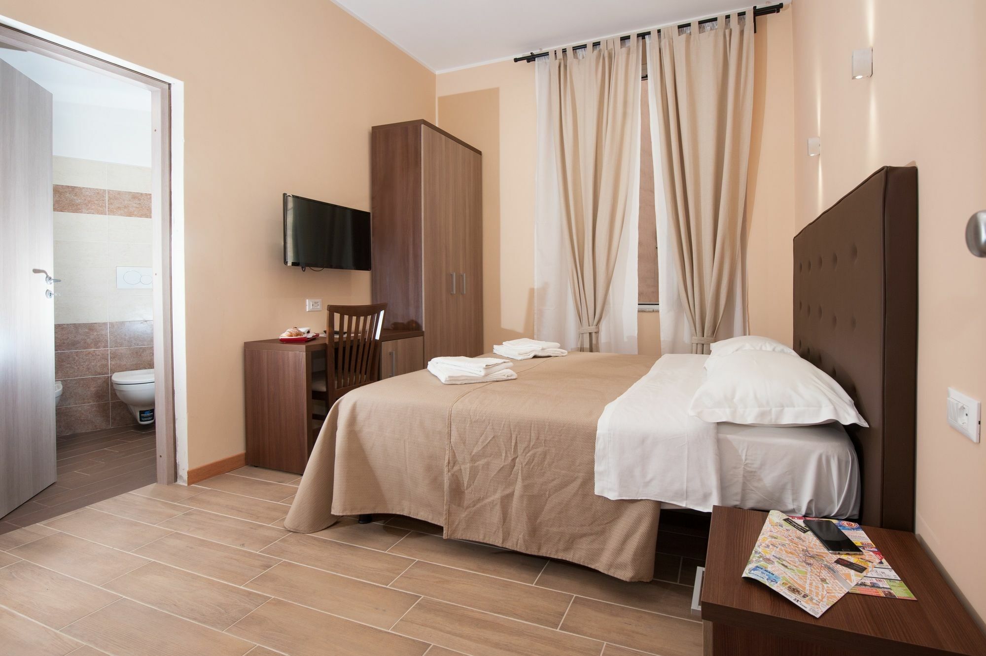 Trinity Guest House Rome Bagian luar foto