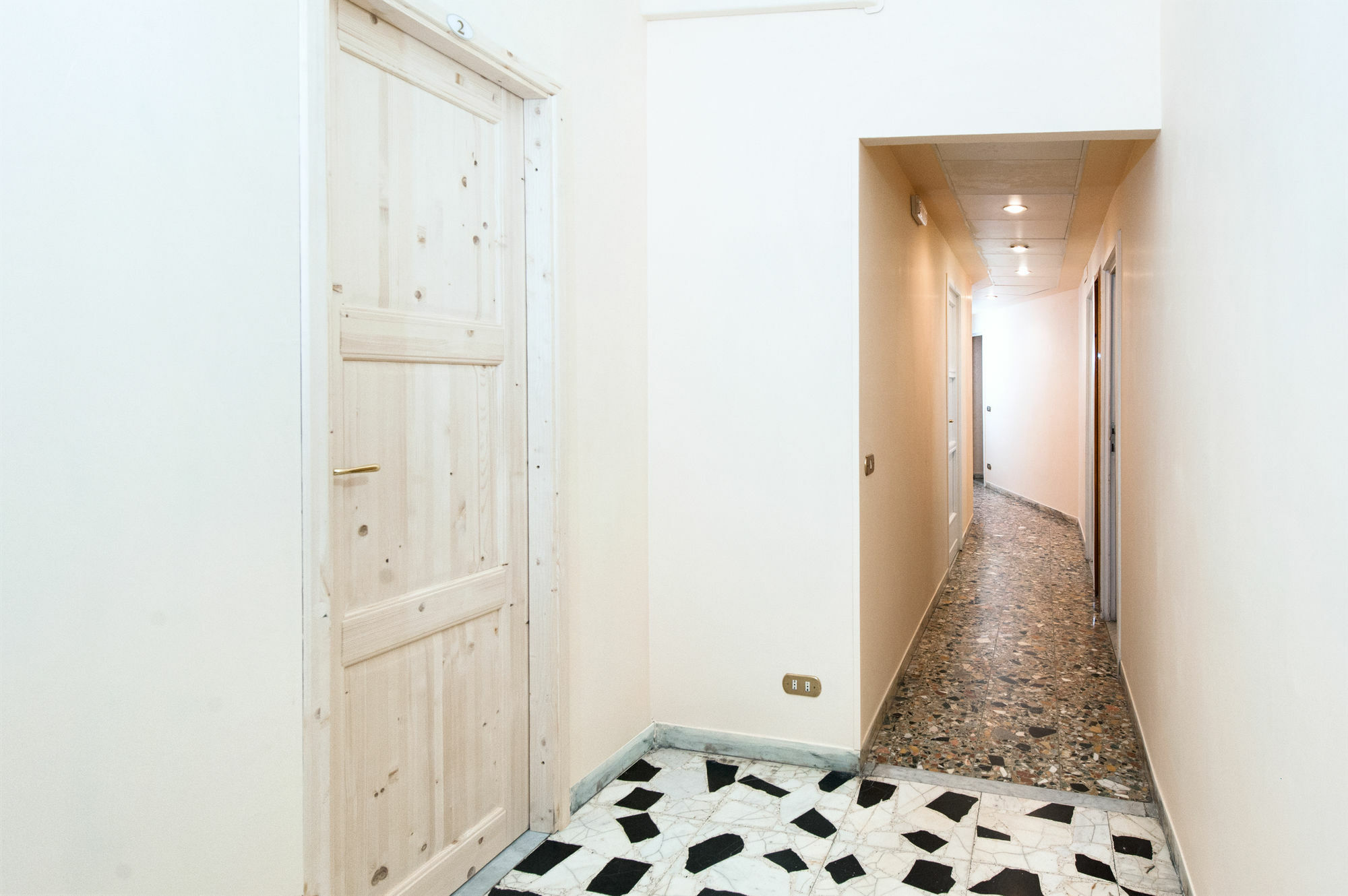 Trinity Guest House Rome Bagian luar foto